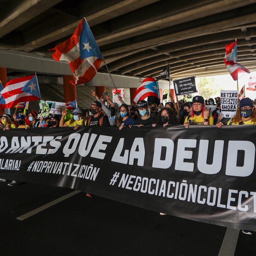 18 de febrero del 2022  Hato Rey  PR  manifestacion de los lideres sindicales de PR  por  uh  mejor salario  y  retiro  digno  
  david.villafane@gfrmedia.com 