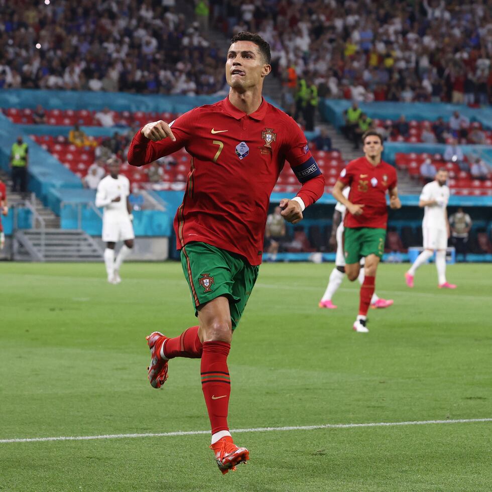 Cristiano Ronaldo, aquí en acción con Portugal en la Eurocopa, ha ganado títulos de liga con Manchester United, con Real Madrid y con Juventus.