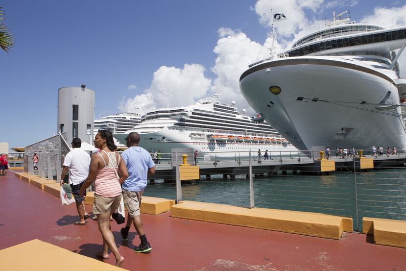 En los viajes de prueba con voluntarios que autoricen los CDC, se prohibirá la exploración autoguiada en los destinos que visite el crucero.