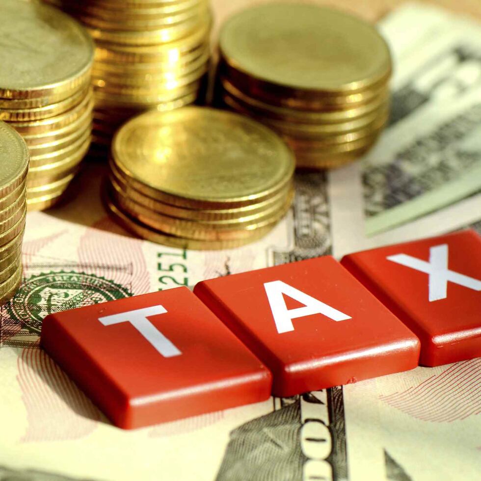 Hernández added that the transactions subject to the 4% tax for the next six months, and later on to the 10.5% Value Added Tax (IVA, in Spanish) in April, are unusual services that the average citizen could request once or twice in a lifetime. (Thinkstock