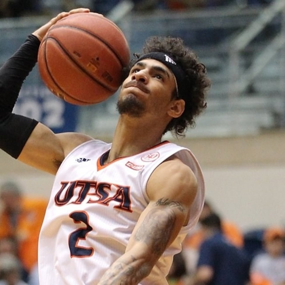 Jhivvan Jackson tuvo una destacada carrera en la NCAA con la Universidad de Texas en San Antonio.