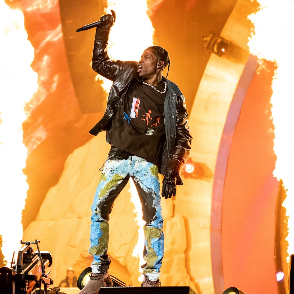 Travis Scott, durante parte de su participación en el festival Astroworld en Houston.