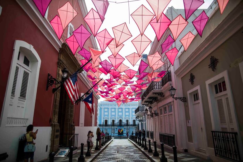 La primera dama dijo que la representación artística no solo captó la vista de los puertorriqueños que pasean por el Viejo San Juan sino también de los turistas.