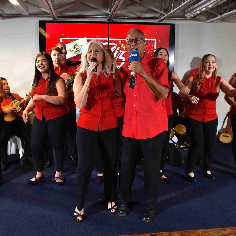 Los Cantores de San Juan durante una presentación en GFR Media.