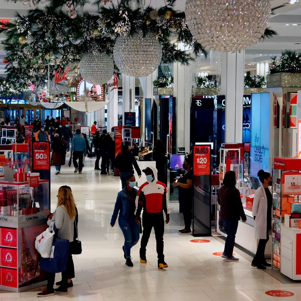 Más de la mitad (55%) dijo que la semana antes de Navidad es “el momento ideal” para hacer las compras navideñas. Un 42% respondió que es el Viernes del Madrugador, pese a que este año debido a la pandemia del COVID-19 muchos comercios ofrecieron especiales durante los meses de noviembre y diciembre, y no los limitaron a un día en particular. Un 27% prefiere comprar el Ciberlunes y el 14% escogió el Miércoles Naranja.