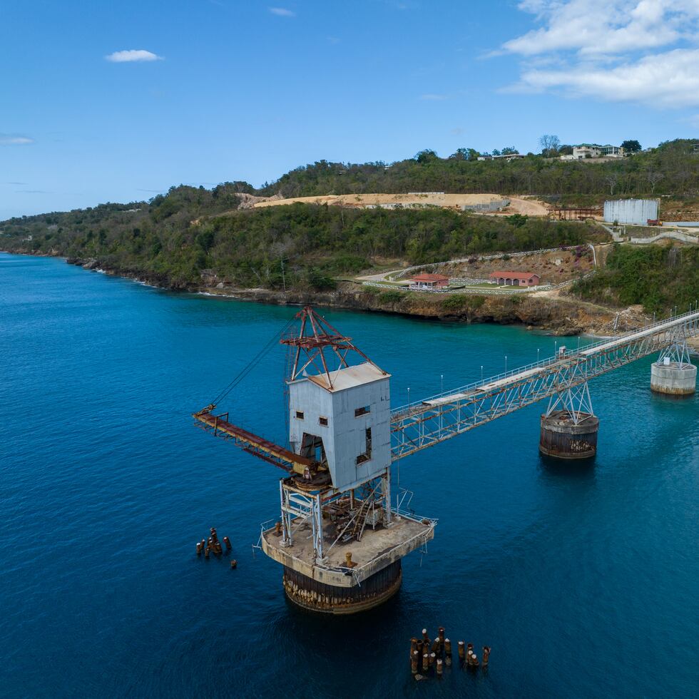 El proyecto Cliff Hotel & Country Club está ubicado en el terreno que colinda con la construcción ilegal sobre la cueva Las Golondrinas.