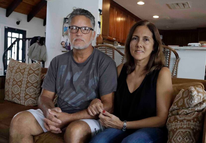 Como muchos en Puerto Rico, Lourdes -junto a su esposo David- había considerado mudarse a la parte continental de Estados Unidos pero nunca estaba lista para dejar atrás su vida en la isla. (AP)