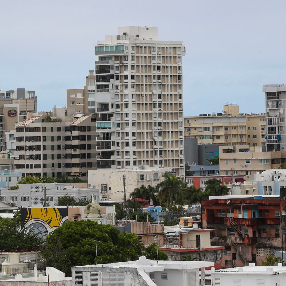 Una de las denuncias sobre la nueva ley es que en los condominios viven muchos adultos mayores, muchos de los cuales no manejan la tecnología para participar en asambleas por videoconferencia.