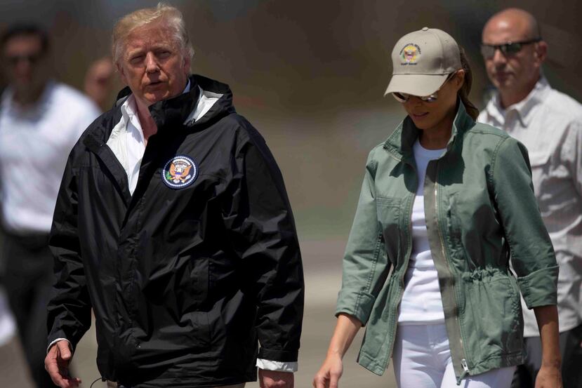El presidente Donald Trump junto a la primera dama, Melania, durante su visita a Puerto Rico. (GFR Media)