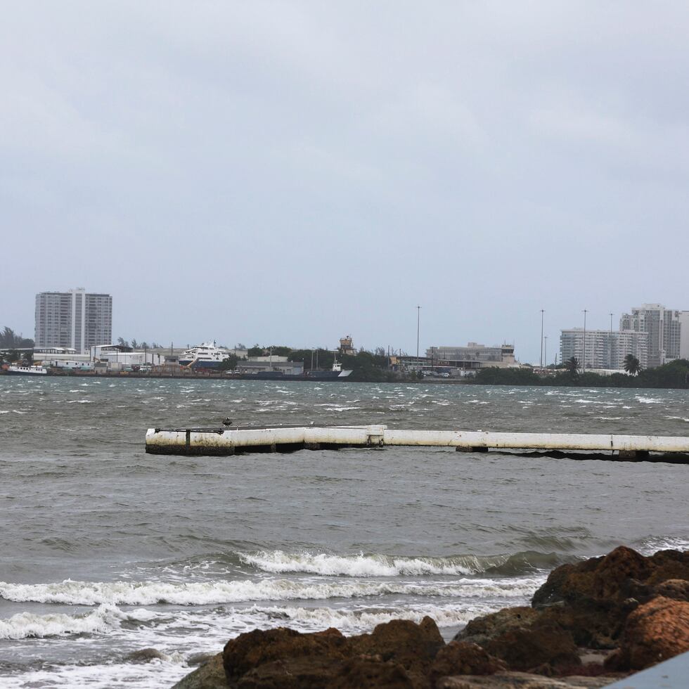 Vista de la bahía de San Juan desde Cataño.