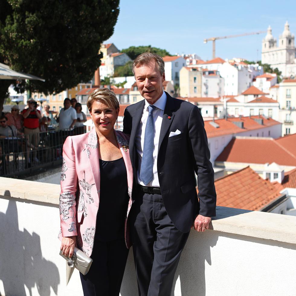 El gran duque Enrique de Luxemburgo y su mujer, María Teresa, en una foto de archivo en Lisboa.
