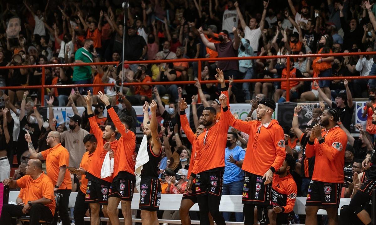 Los Vaqueros apuntan a repetir el título del BSN en 2021 para celebrar con  sus fanáticos “como Dios manda” - El Nuevo Día