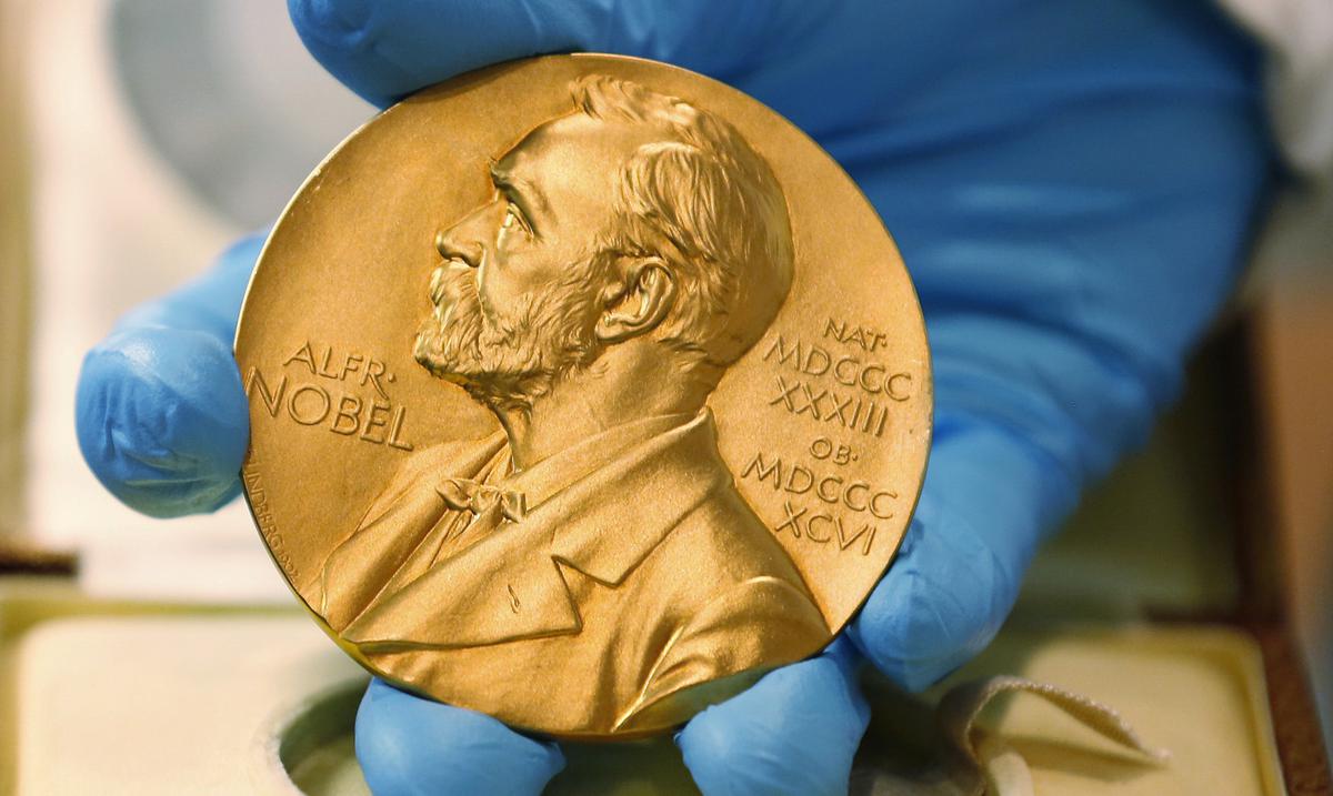 El Premio Nobel de Física reconoce a tres científicos por