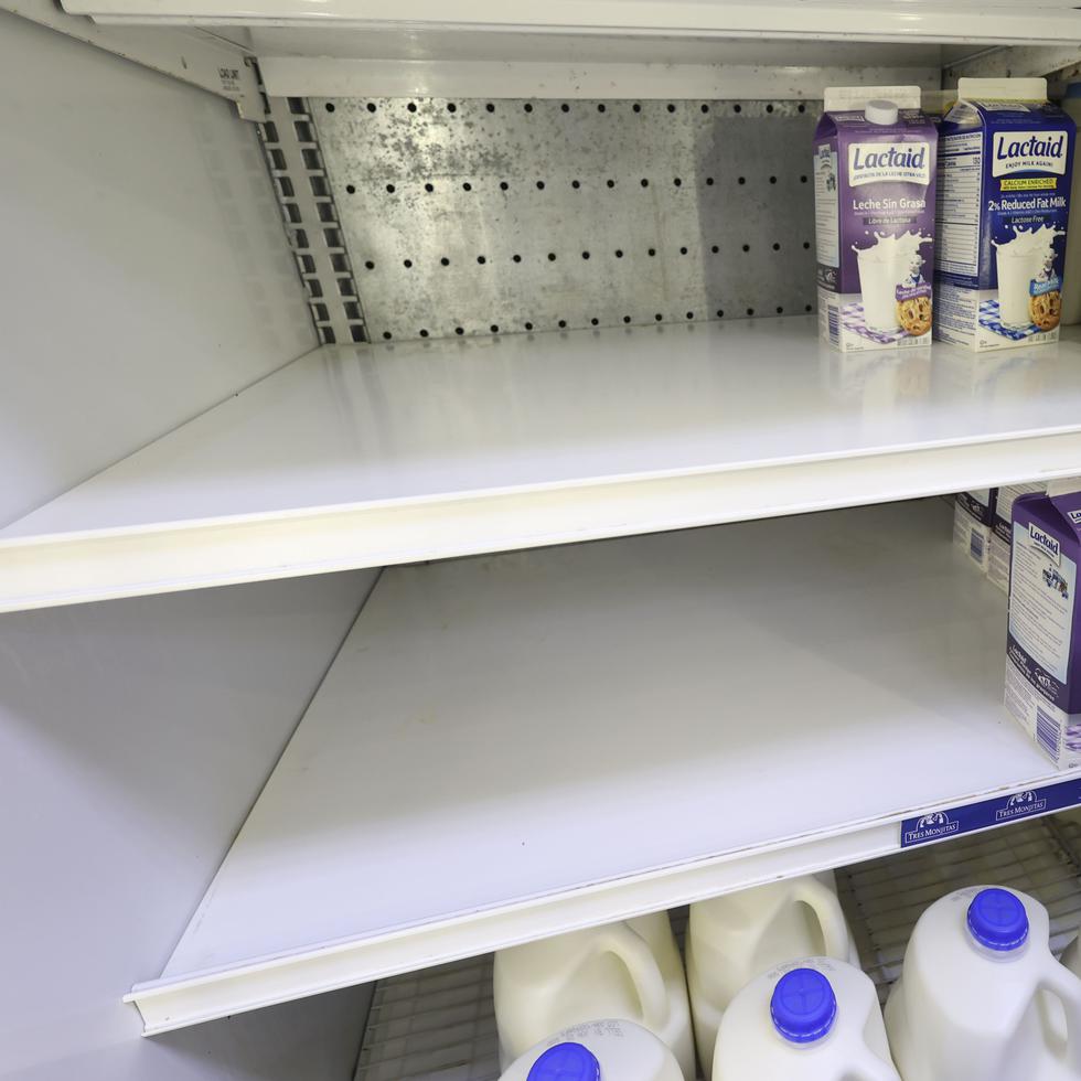 El titular de Agricultura, Ramón González Beiró, enfatizó que el conflicto laboral debe resolverse para evitar mayores daños a las vaquerías y asegurar la estabilidad del suministro de leche.