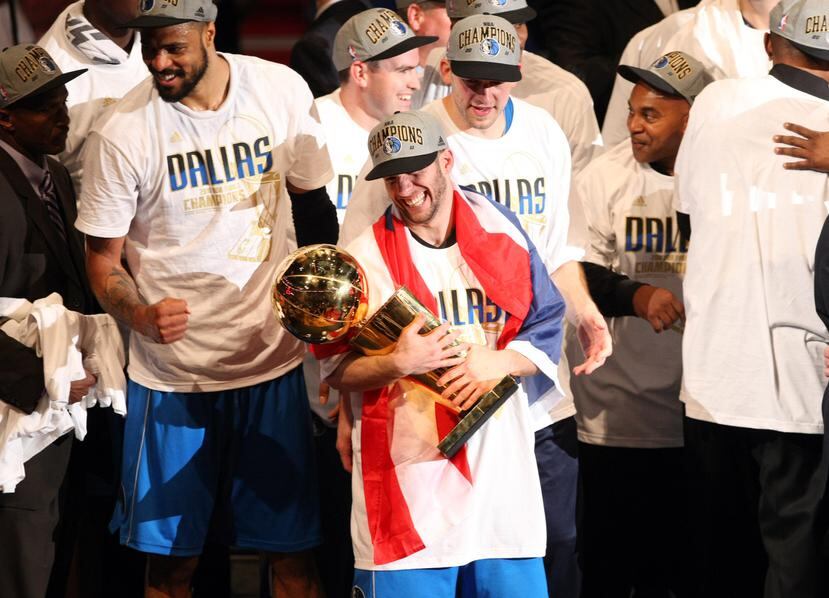 Los Mavericks ganaron el primer tÃ­tulo de su historia en la NBA en 2011, cuando el puertorriqueÃ±o JosÃ© Juan Barea fue parte del triunfo junto al legendario Dirk Nowitzki y el hoy dirigente de Dallas, Jason Kidd.