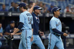 Víctor Caratini remolca la carrera de la victoria para los Padres de San  Diego ante los Giants - El Nuevo Día