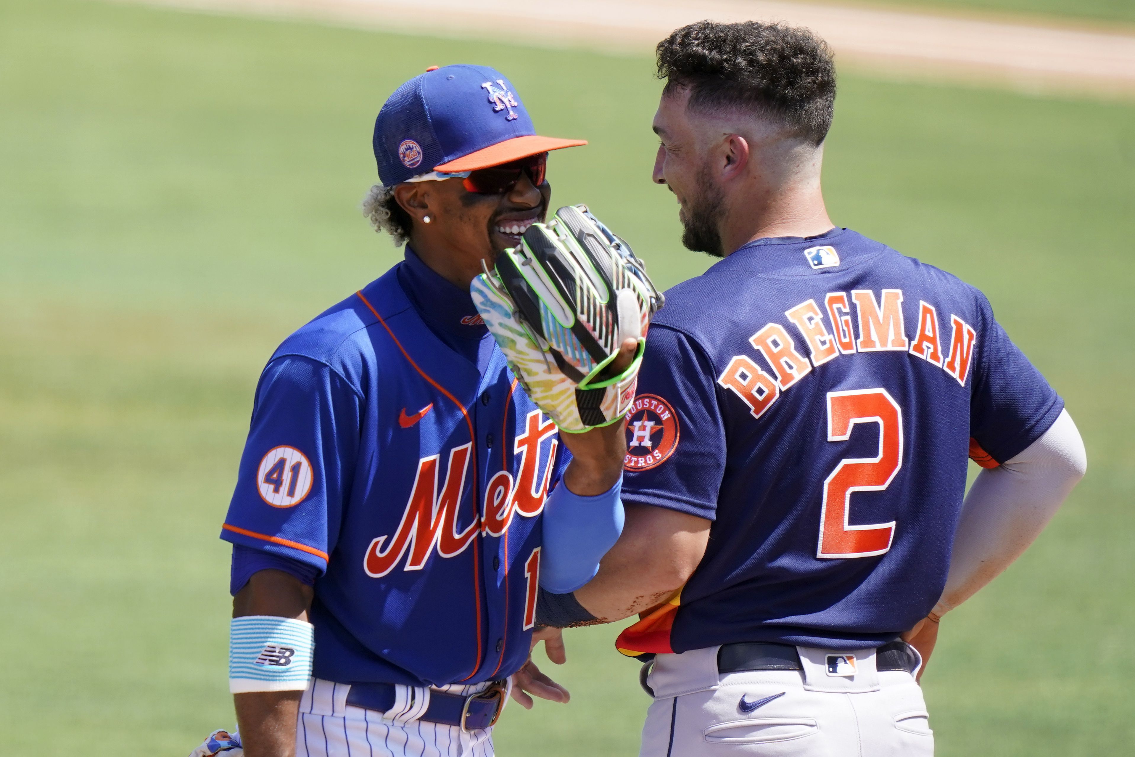 Tecato Sports - Última hora última hora Francisco Lindor sale en esta fotos  con el uniforme de los Marineros de Seattle y se ve bien 💪💪💪