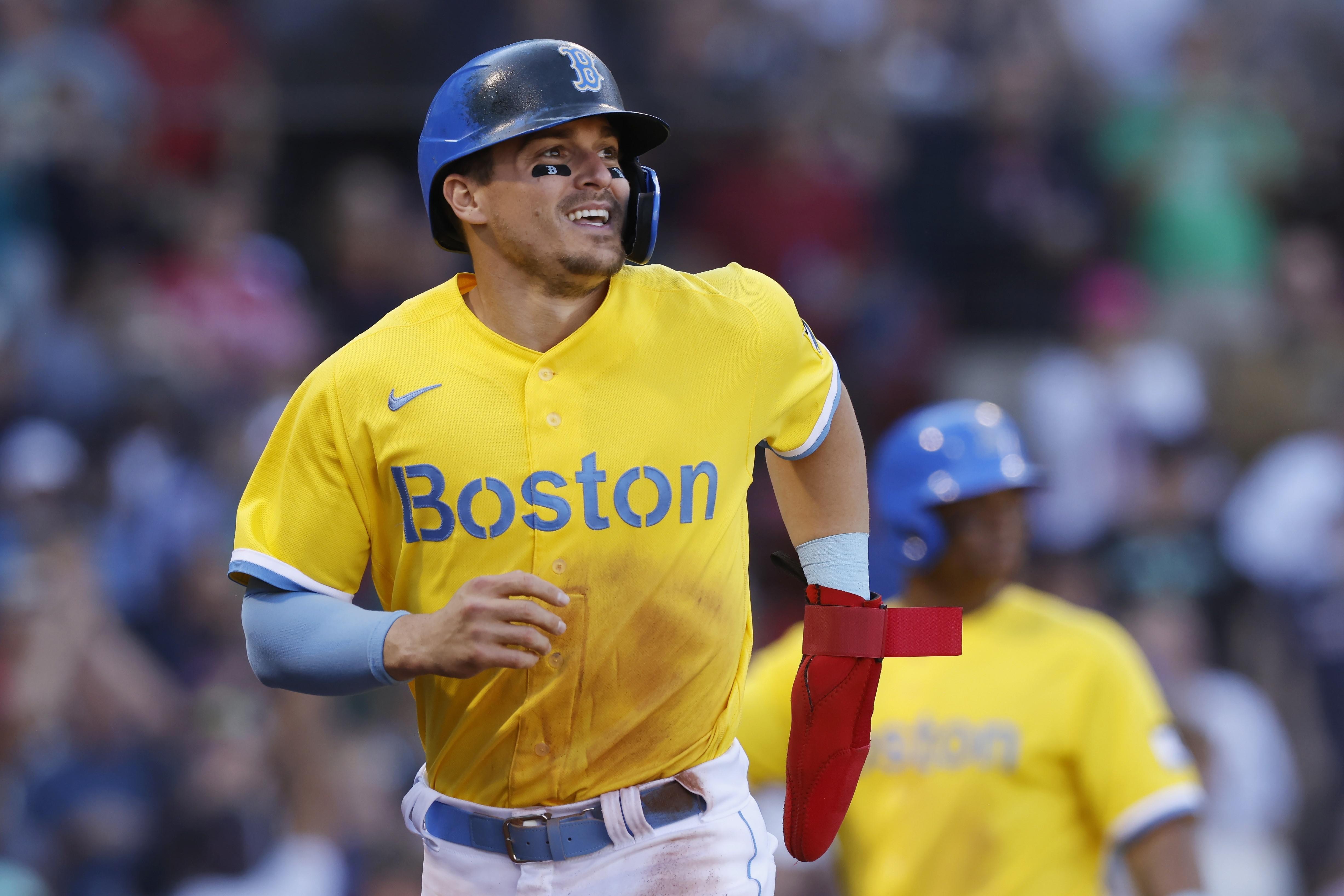 Por qué los Red Sox lucen uniformes amarillos y azules? - El Nuevo Día