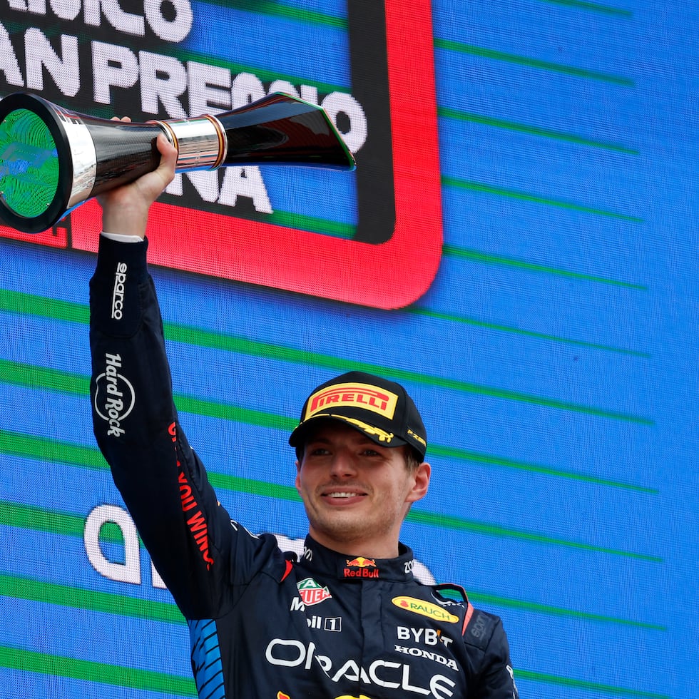 El piloto de Red Bull Max Verstappen celebra tras ganar el Gran Premio de España el pasado domingo.