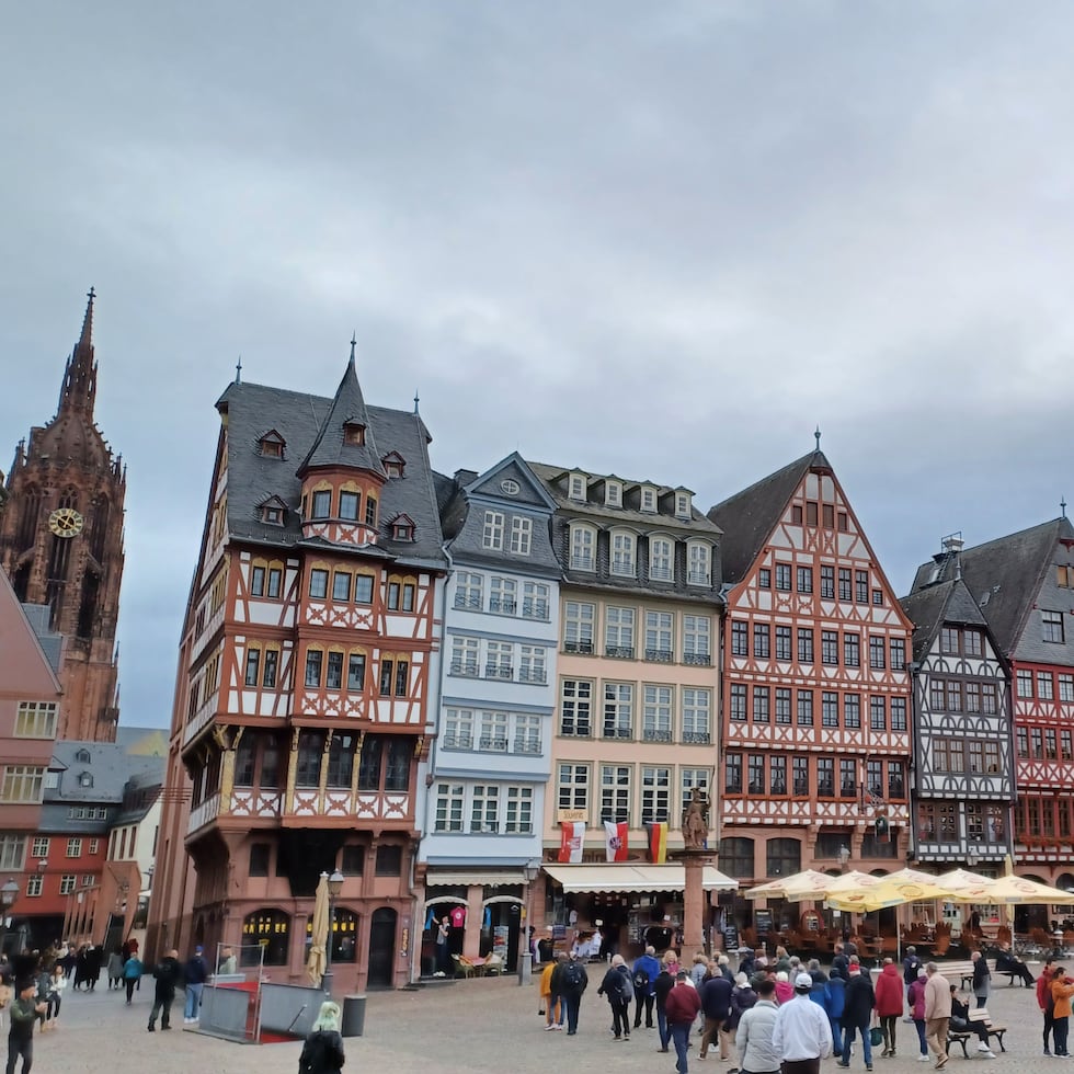 La Plaza Römerberg es el ícono de la ciudad de Frankfurt desde hace cientos de años, además de ser su plaza más bonita.