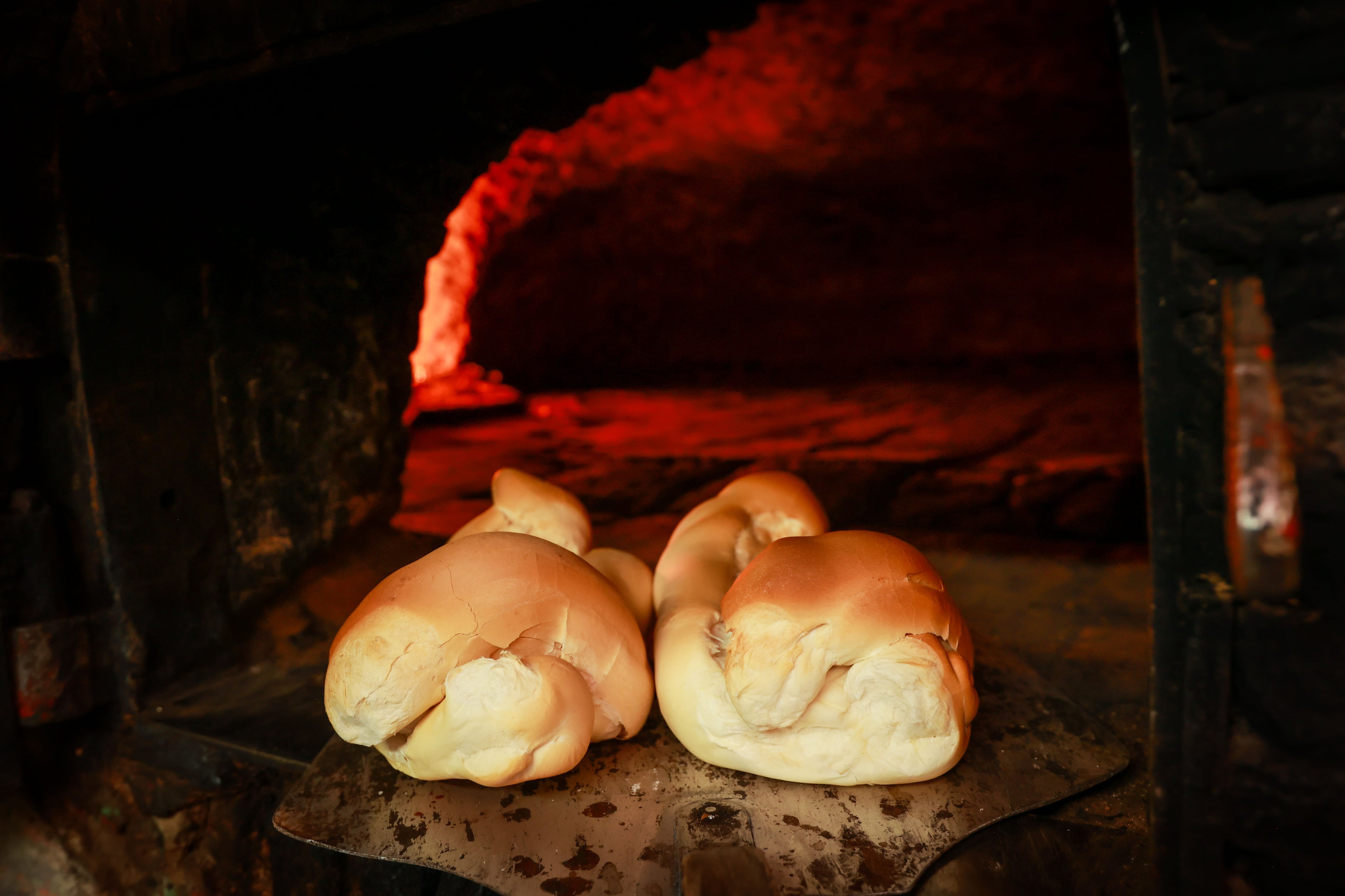 Panadería La Patria en Morovis: famosos por el pan de la “patita echá” - El  Nuevo Día