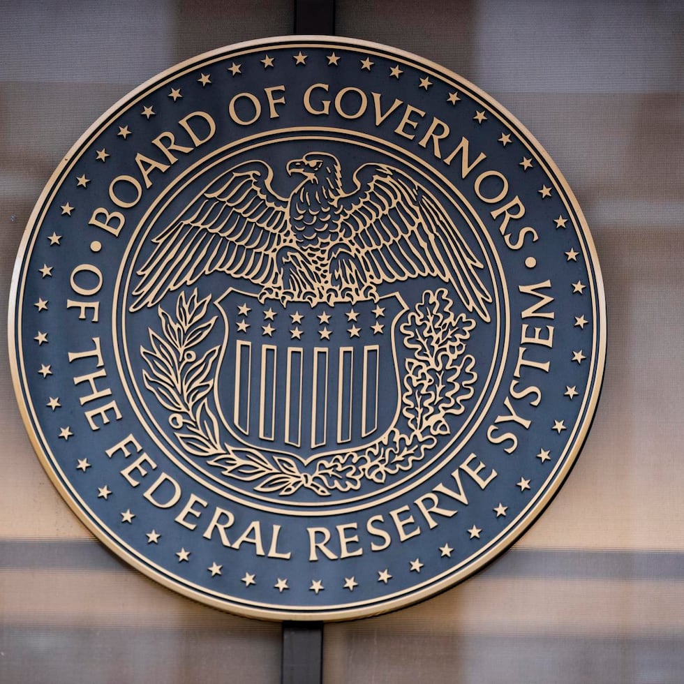 La Reserva Federal dejó inalterada la tasa de fondos federales por cuarta ocasión este año.