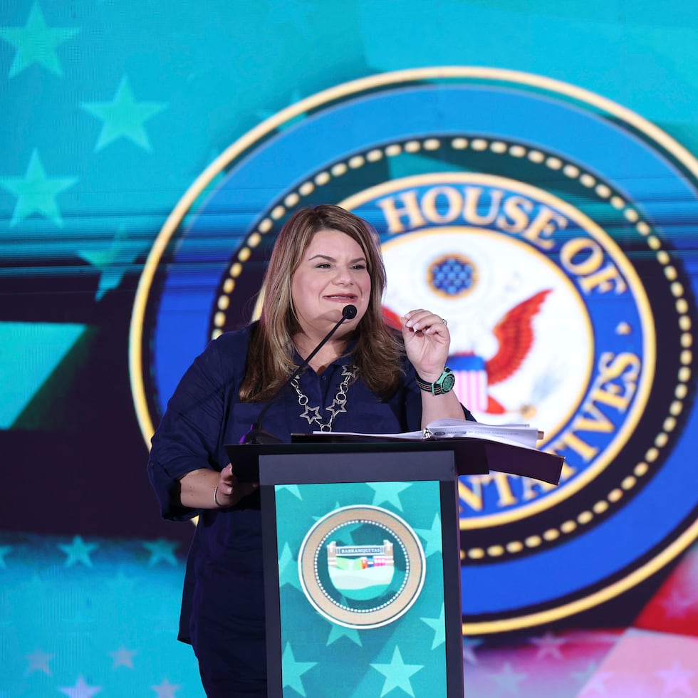 Jenniffer González was the keynote speaker at the commemoration of the 248th anniversary of the Declaration of Independence of the United States at the Barranquitas Reception Center.