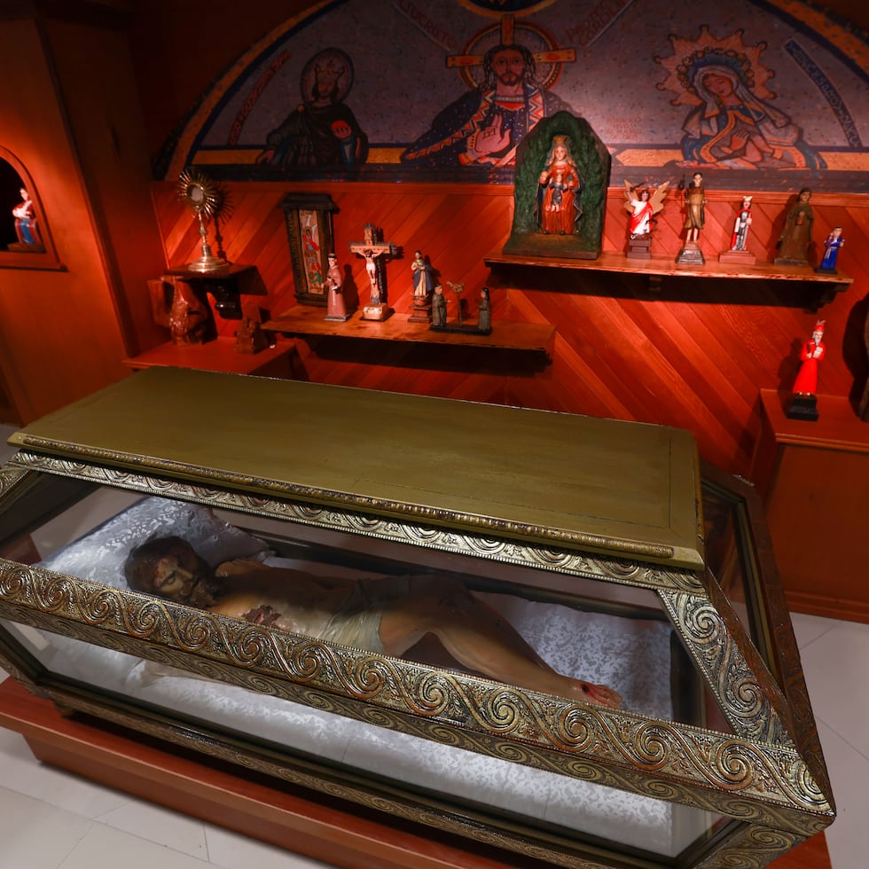 "El Cristo de los Ponce" en el Museo de Historia y Arte de Carolina.