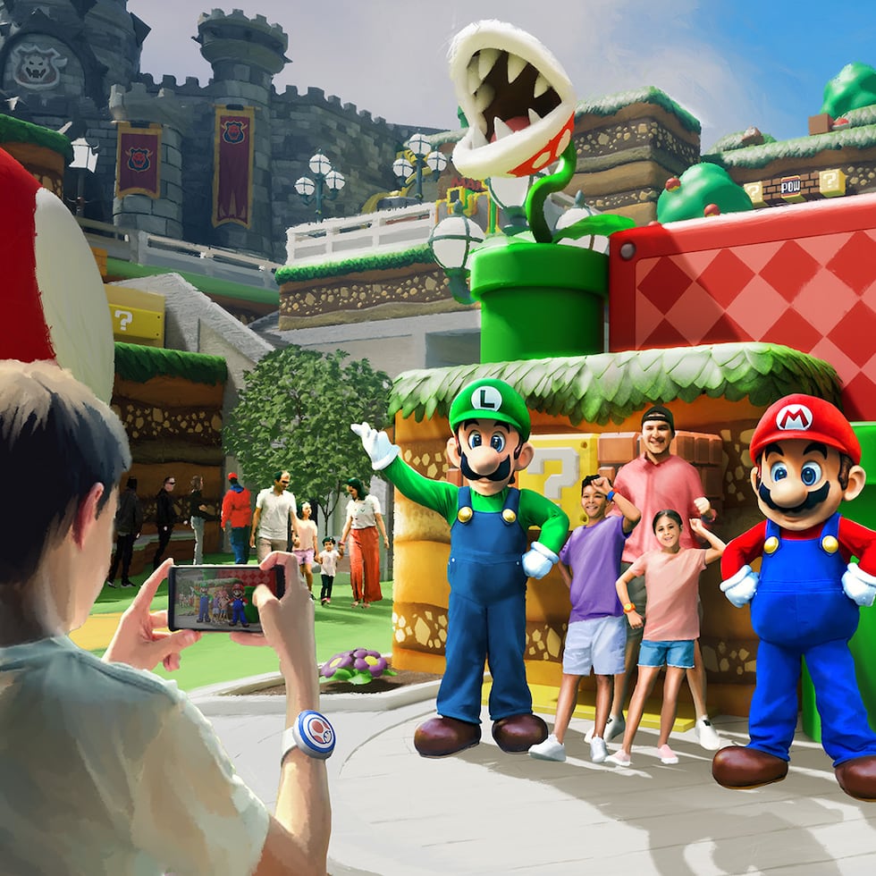 Super Nintendo World de Epic Universe incluirá atracciones, restaurantes, tiendas y experiencias interactivas inspiradas en la franquicia Super Mario. En la imagen, un "meet and greet" con Mario and Luigi. 