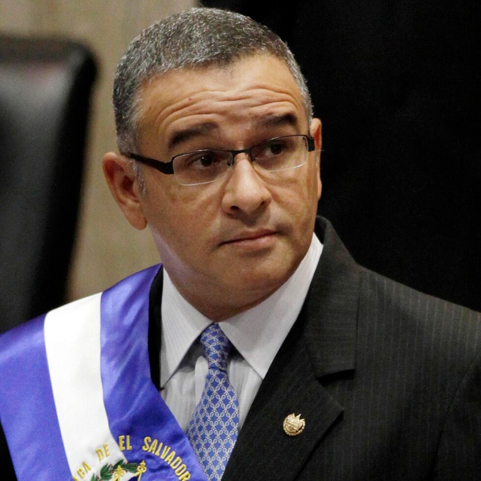 Un tribunal salvadoreños condenó al expresidente Mauricio Funes a ocho años de cárcel el miércoles por lavado de activos. Es la tercera sentencia en su contra.