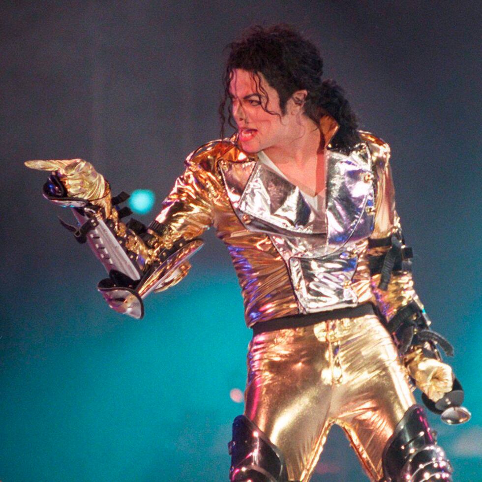 El cantante estadounidense Michael Jackson, en una fotografía de archivo.  EFE/Jens Kalaene
