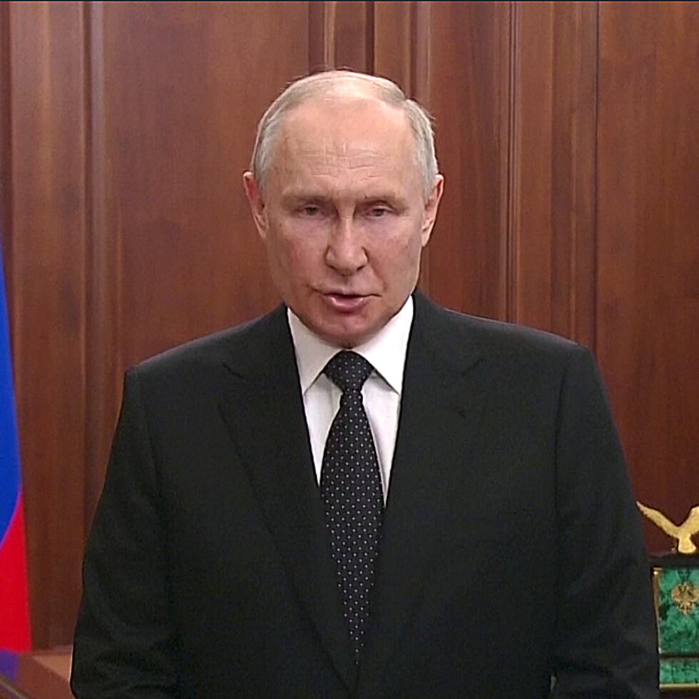 El presidente de Rusia, Vladimir Putin, se dirige a la nación en un discurso televisado, en Moscú, Rusia, el 24 de junio de 2023.