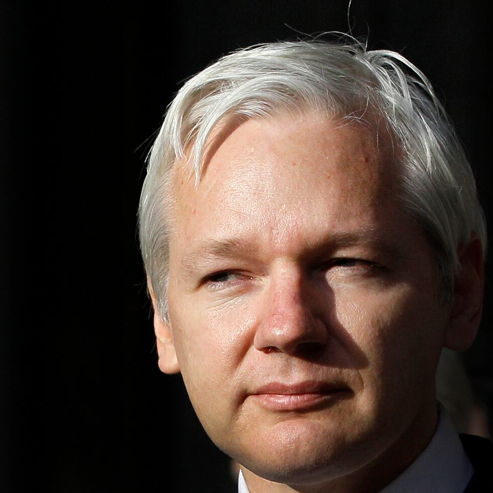 Assange había estado encarcelado en el Reino Unido durante los últimos cinco años, luchando contra su extradición a Estados Unidos por una acusación bajo la Ley de Espionaje que podría haber conllevado una larga pena de prisión.