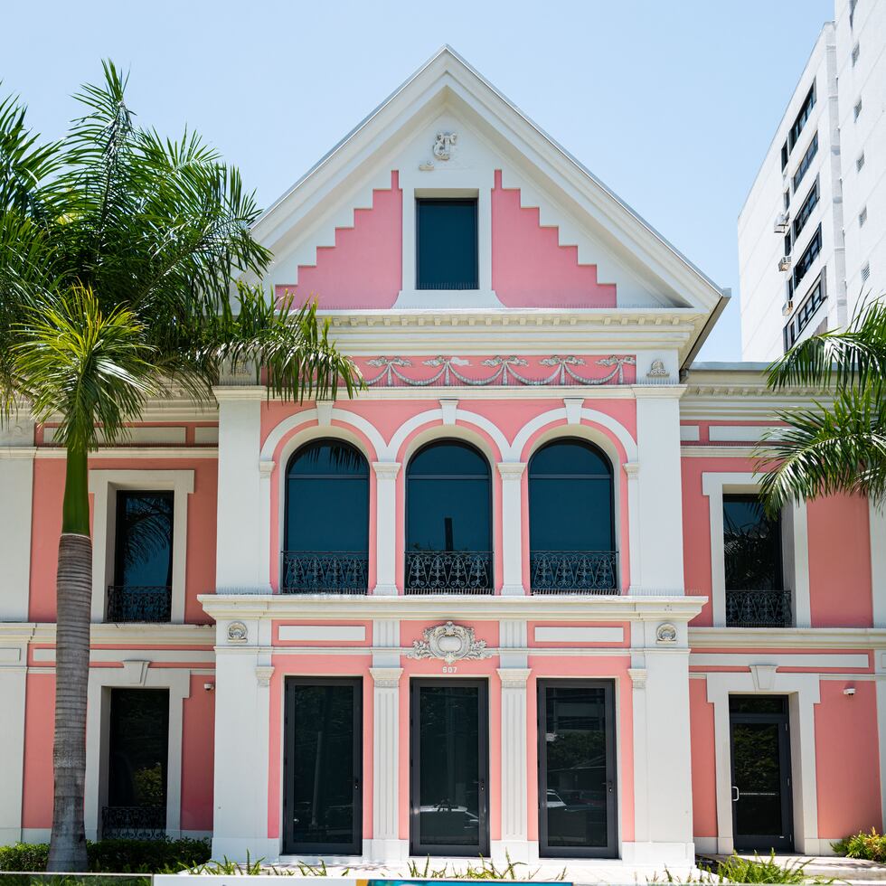 View of the facade of the Miramar Museum of Art and Design (Madmi). The property has the number 607 in the capital's neighborhood, which is considered one of the areas of historic architectural value in Puerto Rico.