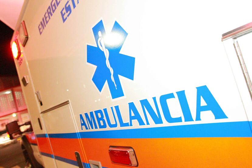 La ambulancia transportaba a un paciente al momento de ocurrir el accidente. (Archivo / GFR Media)