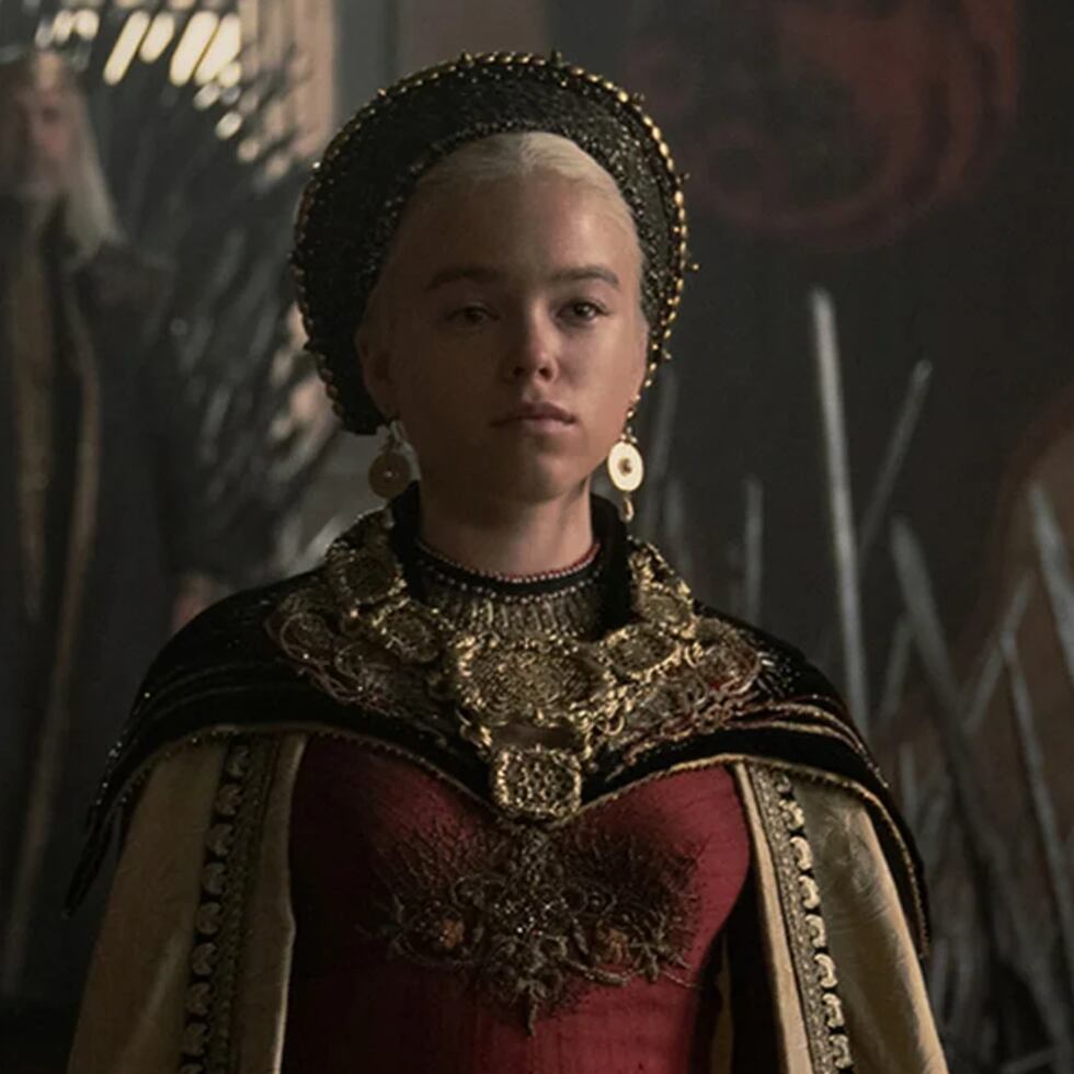 Milly Alcock, conocida por su papel de Rhaenyra Targaryen de la serie 'House of the Dragon', será Supergirl en la nueva etapa de DC Studios comandada por Peter Safran y James Gunn.