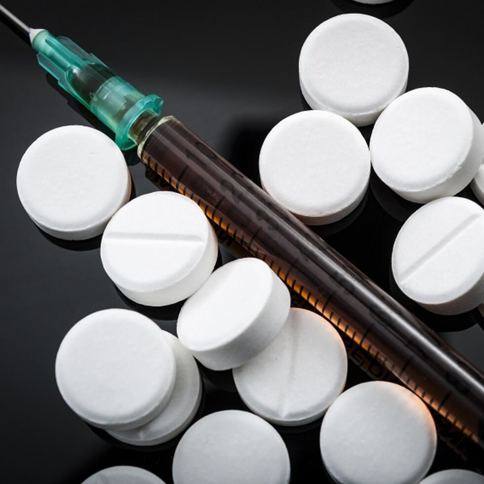 El fentanilo es un opioide sintético hasta 50 veces más fuerte que la heroína y 100 veces más fuerte que la morfina, según los CDC. (Shutterstock)