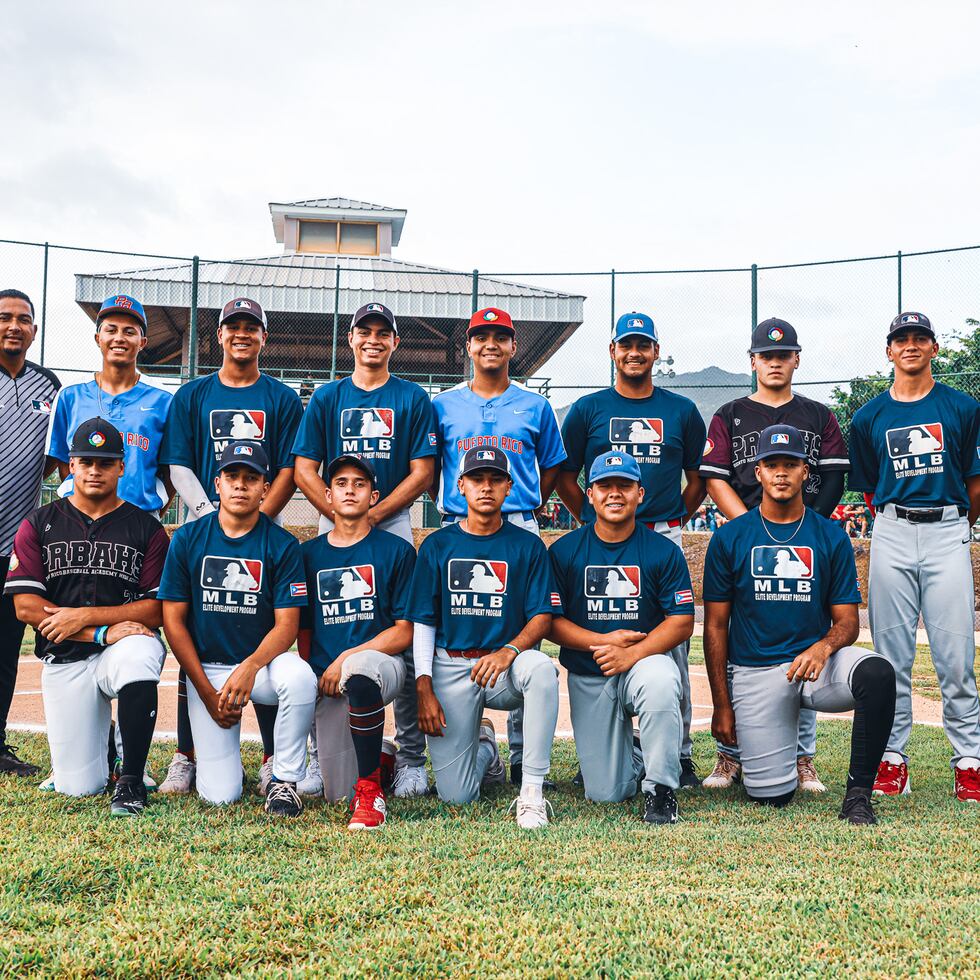 Integrantes del equipo de Puerto Rico del Programa de Desarrollo de MLB, que viajará hoy a Seattle, Washington.