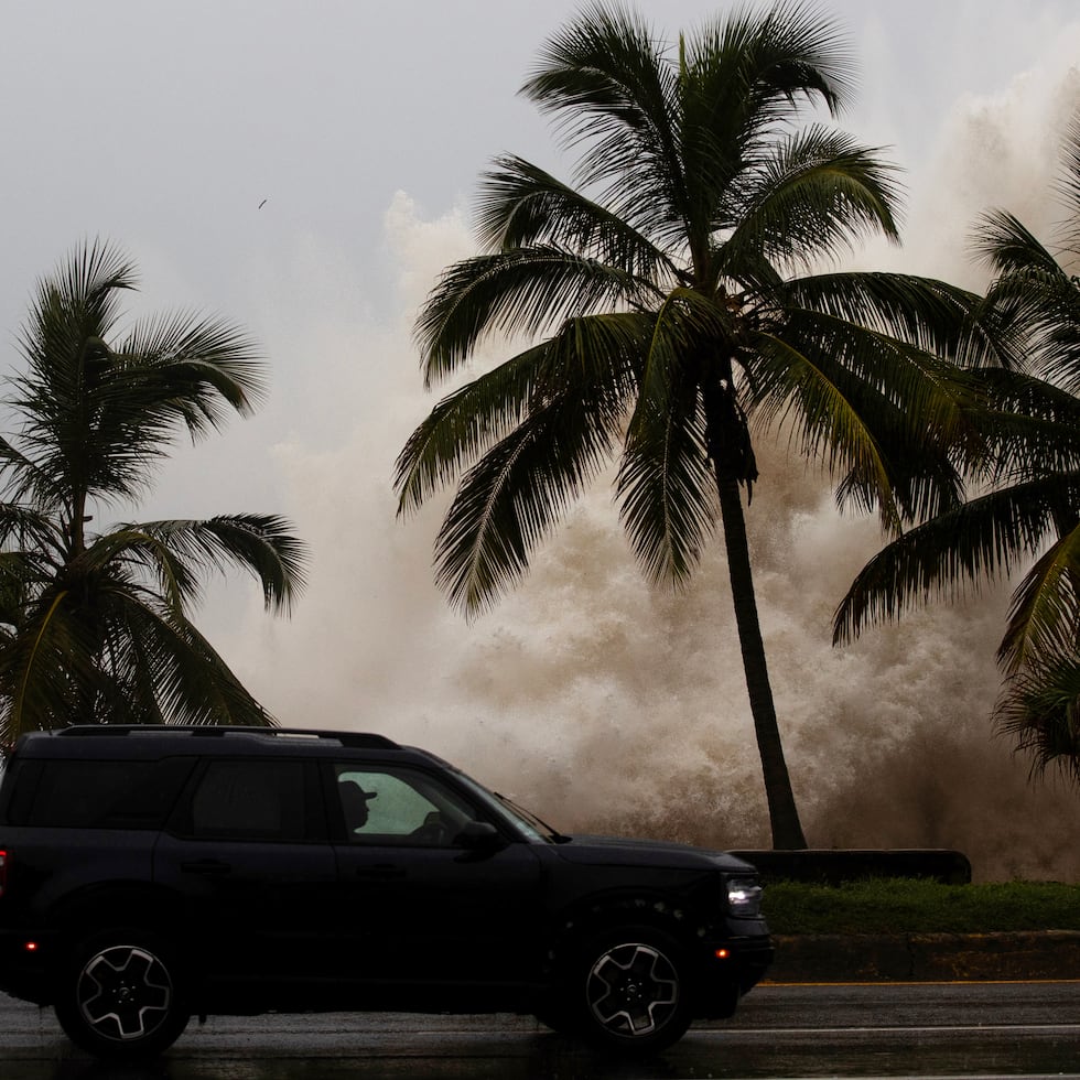 Beryl, que ha dejado cuatro muertos en las islas del Caribe, es el primer huracán de la temporada y sienta un "alarmante precedente"