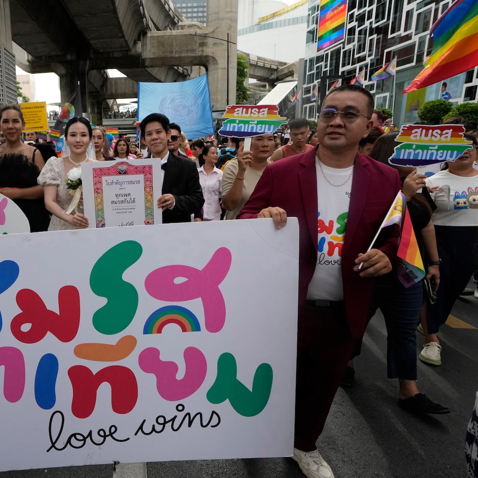 El Senado de Tailandia votó el martes de forma abrumadora a favor de una ley de matrimonio igualitario, lo que despejaba la última traba legislativa para que el país se convierta en el primero en el sureste asiático con una ley similar.